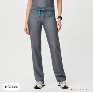 FIGS High Waisted Livingston Straight Leg Scrub Pants Size Medium Graphite